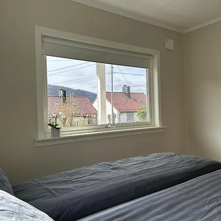 3 Bedroom With Parking *