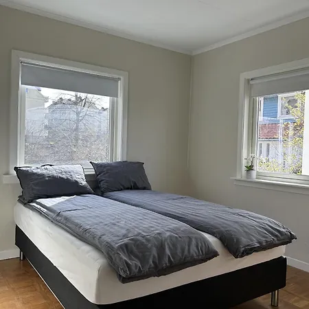3 Bedroom With Parking דירה ברגן
